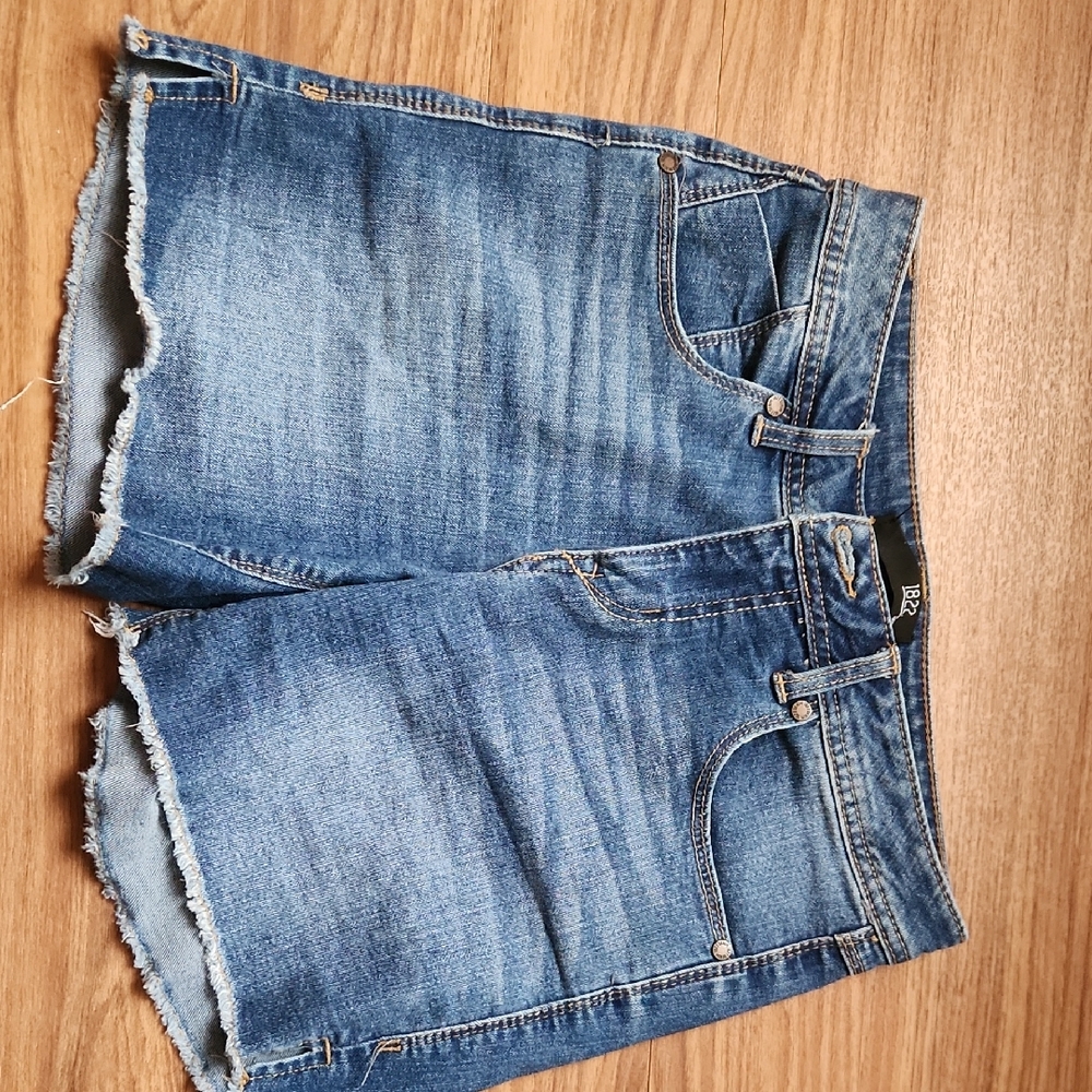 1822 Denim Shorts